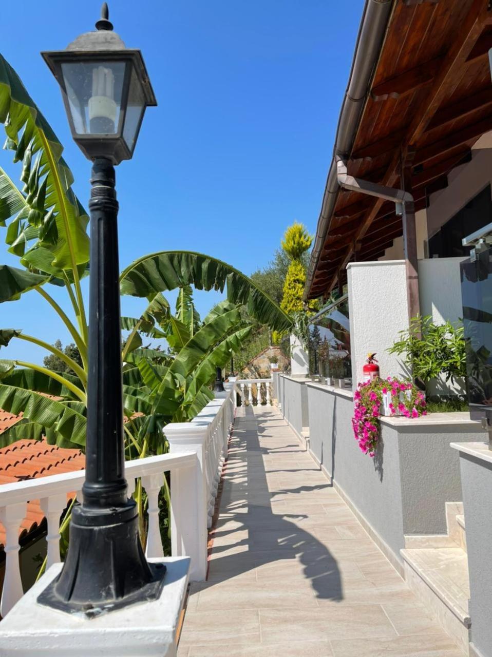 Hotel Ramosaco, Radhime, Vlore Экстерьер фото