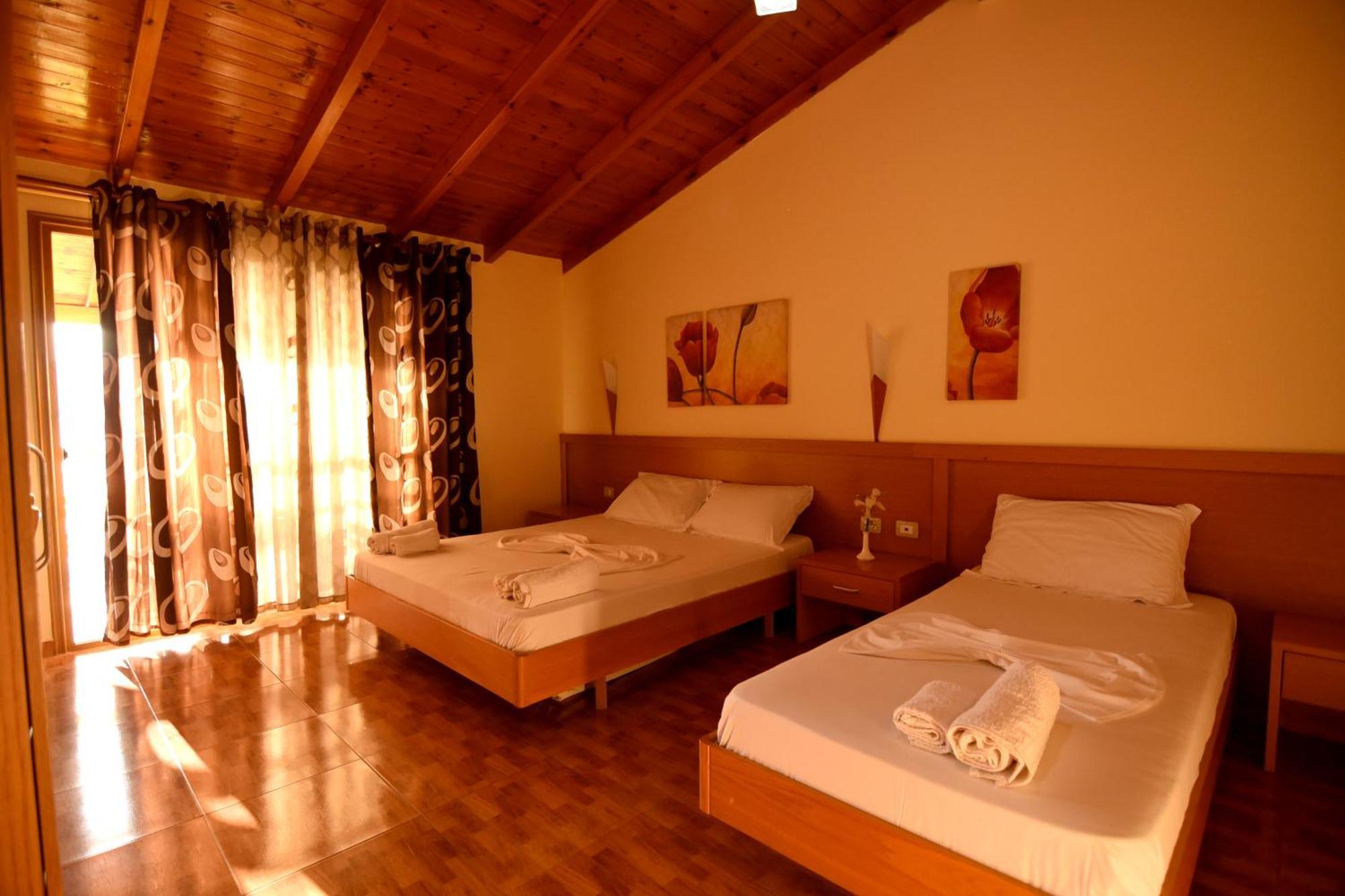 Hotel Ramosaco, Radhime, Vlore Экстерьер фото